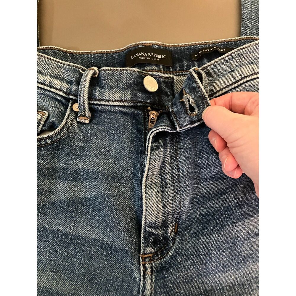 Banana Republic high rise straight leg medium wash jeans - Picture 6 of 12